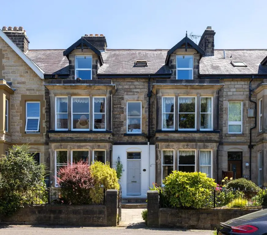 Wynnstay House